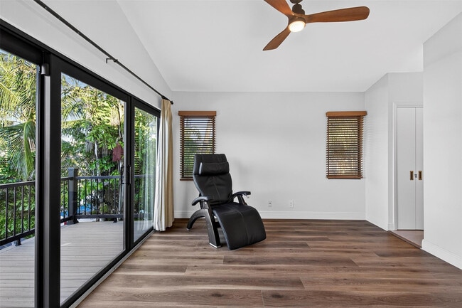 Building Photo - 1505 SE 11th St