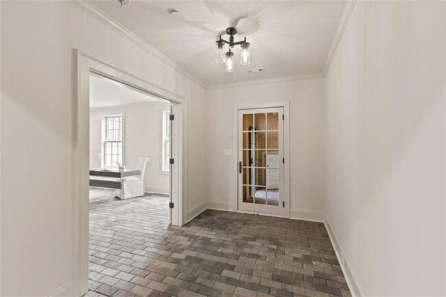 Building Photo - 117 McKnight Dr