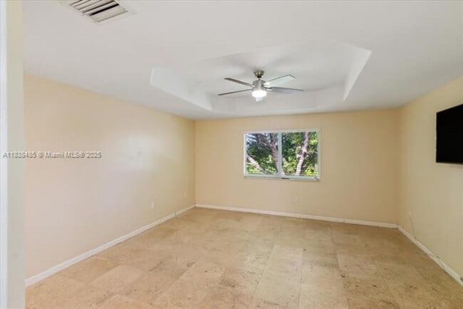 Building Photo - 5776 SW 166th Ct