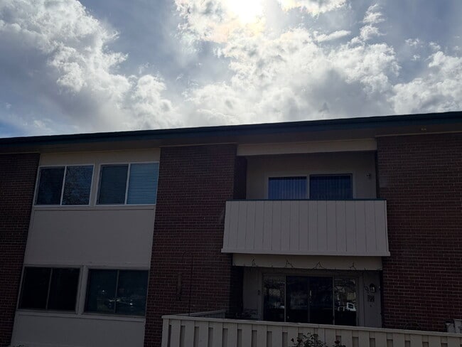 Building Photo - "Spacious 2BR/2BA Condo in North Boulder – Just 6 Miles from DU"