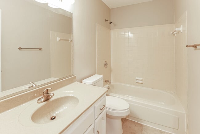 Building Photo - 8311 N Everton Ave