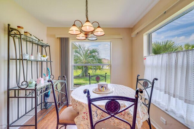 Building Photo - 15870 SW 16th Avenue Rd