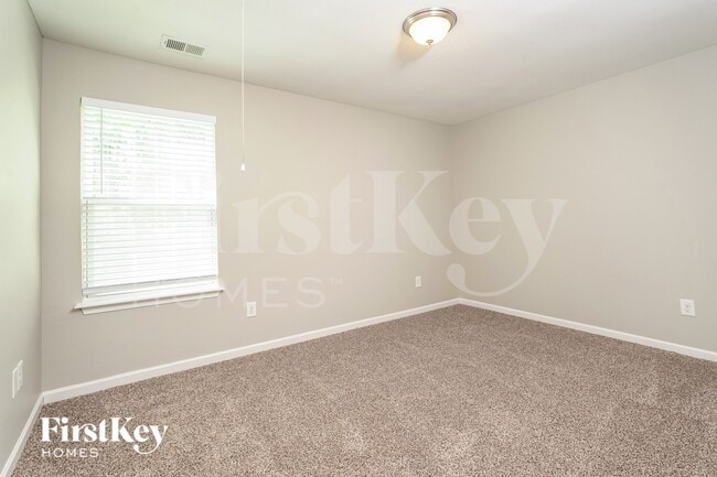 Building Photo - 1540 Weatherend Dr