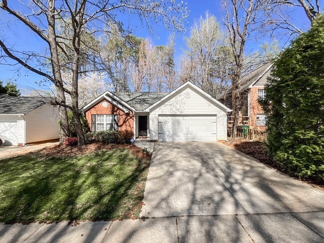 Building Photo - 7305 Rosehall Dr