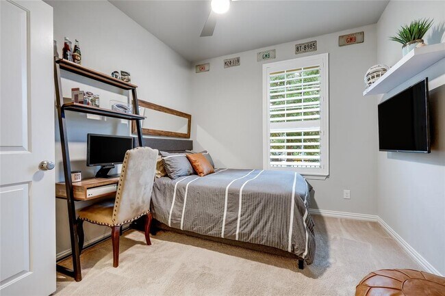 Building Photo - 7820 Turnback Ledge Trail