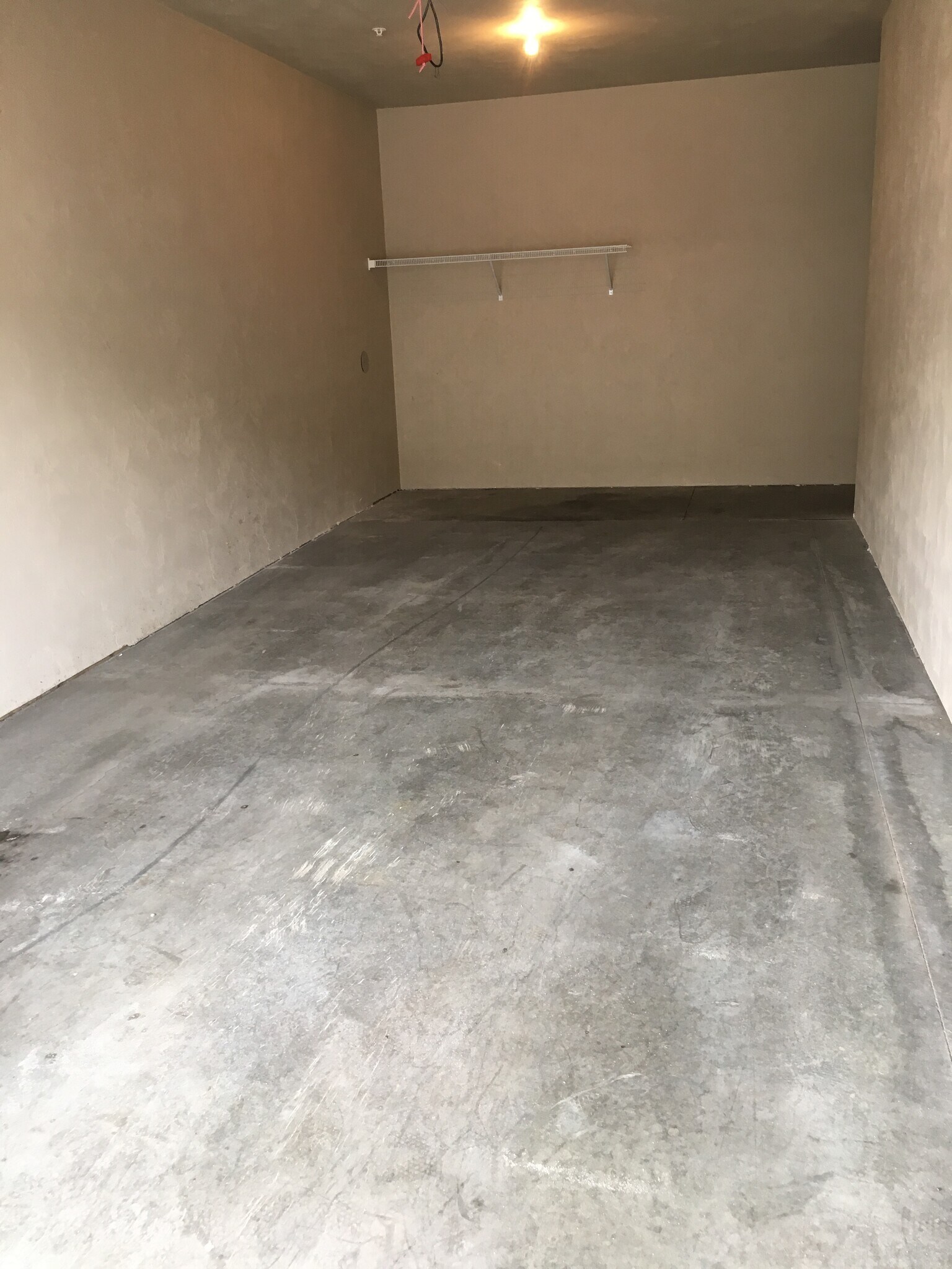 Building Photo - 3117 W Glenpark Dr