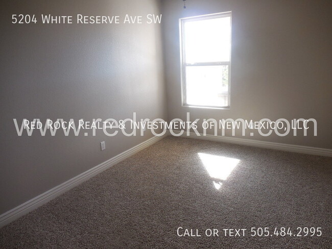 Building Photo - Beautifully Remodeled 3BR/3BA Home in SW ABQ!