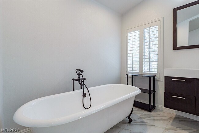 Building Photo - 2384 Denair Way