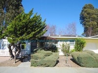 Building Photo - 302/303