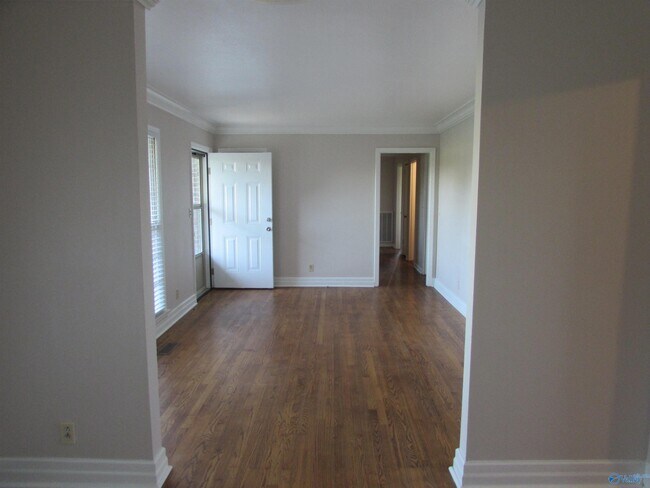 Building Photo - 27849 Pinedale Rd