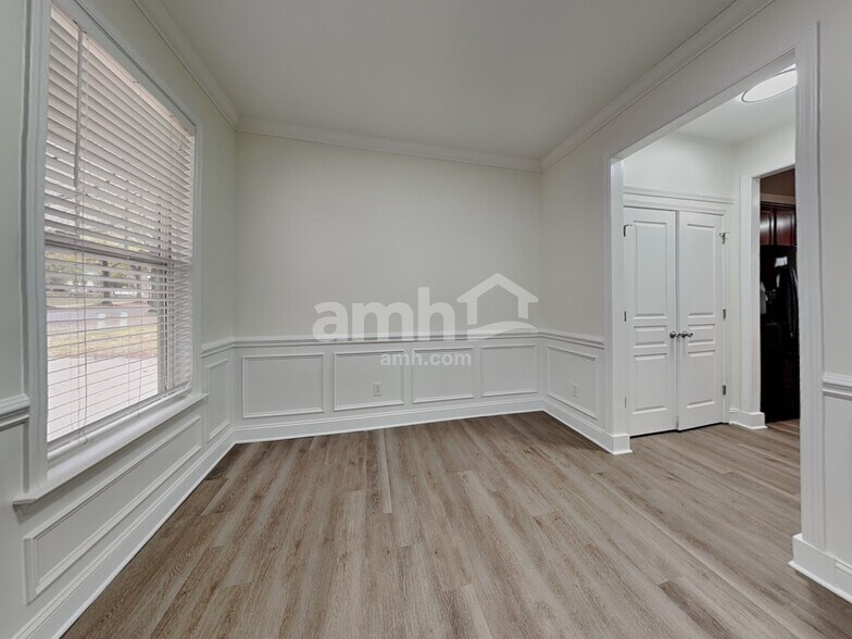 Building Photo - 10123 Caldwell Depot Rd