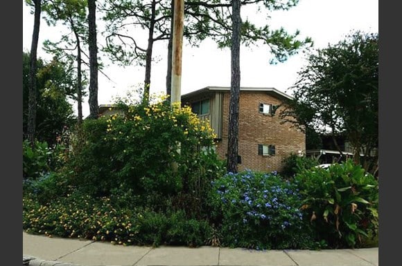 Building Photo - Merwin Villa Apartments