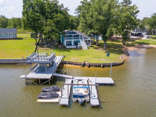 Building Photo - 1513 State Rd S-20-457