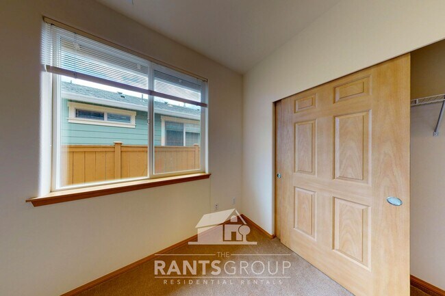 Building Photo - Cute Rambler in Lacey's Jubilee, a premier community for active seniors! MUST BE 55+