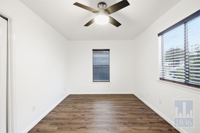 Building Photo - 2003 Tillery St