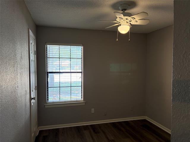 Building Photo - 112 Cinnamon Ln