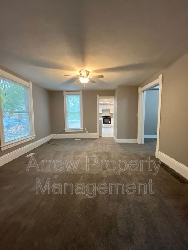 Building Photo - 445 N 25th St