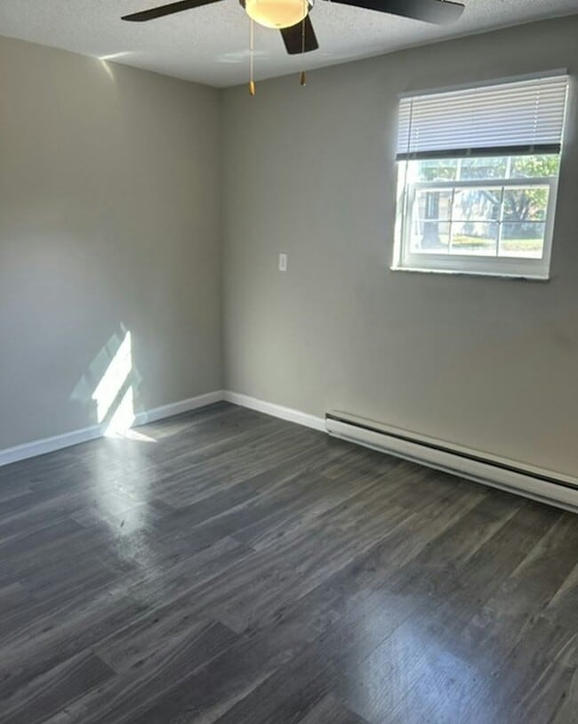 Building Photo - 92 Mesa Rd