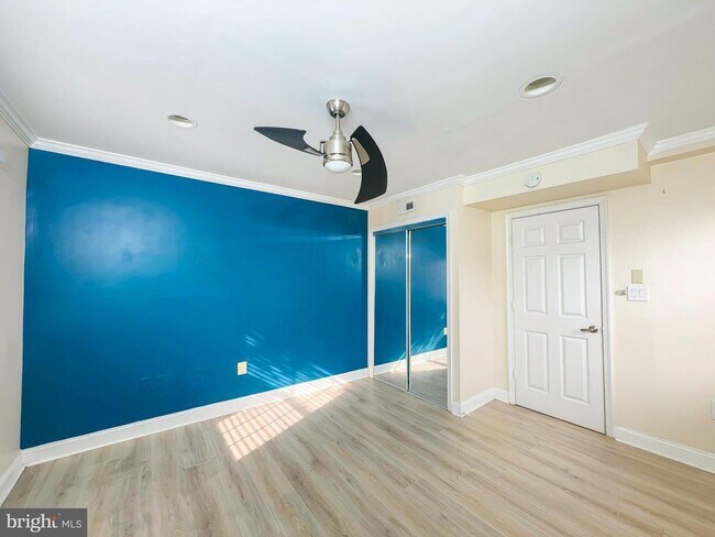 Building Photo - 2102 Suitland Terrace SE