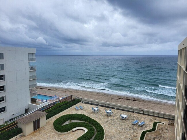 Building Photo - 3610 S Ocean Blvd