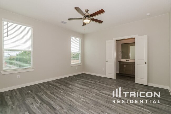 Building Photo - 1732 Mexican Heather Dr