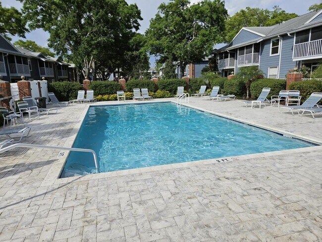Building Photo - 5477 Lake Margaret Dr