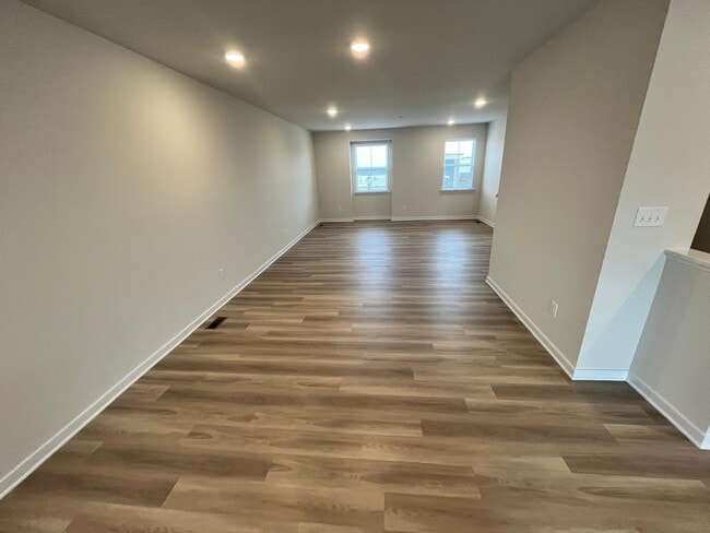 Building Photo - 15918 Misty Blue Aly