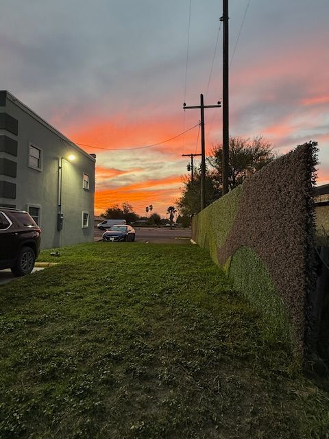 Building Photo - 500 N Broadway St