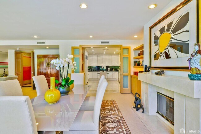 Building Photo - 1150 Sacramento St