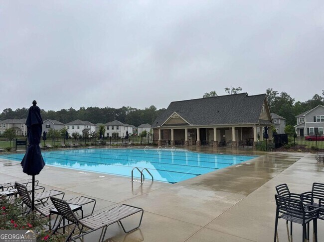 Building Photo - 312 Grey Falcon Ave