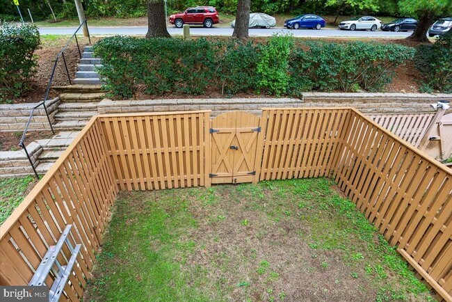 Building Photo - 5834 Waterdale Ct