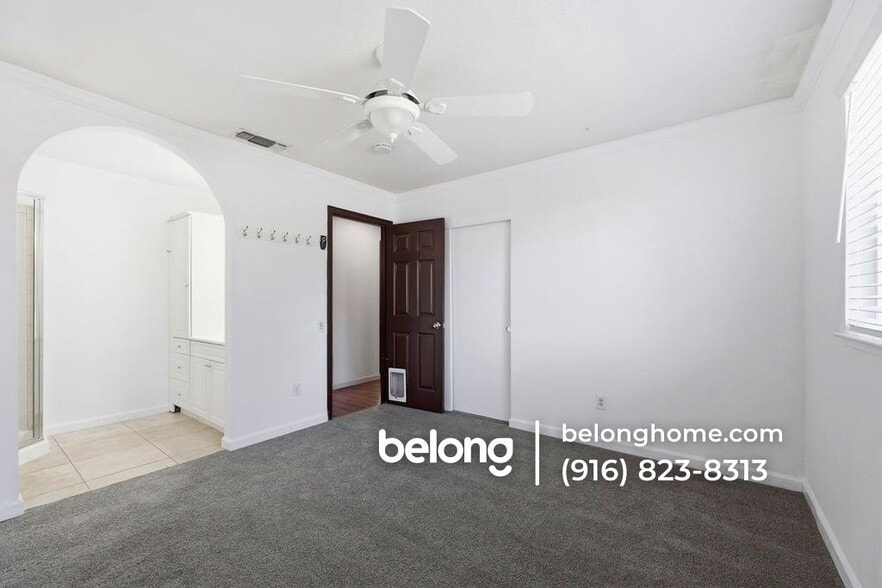 Building Photo - 7137 Reyn Oaks Way
