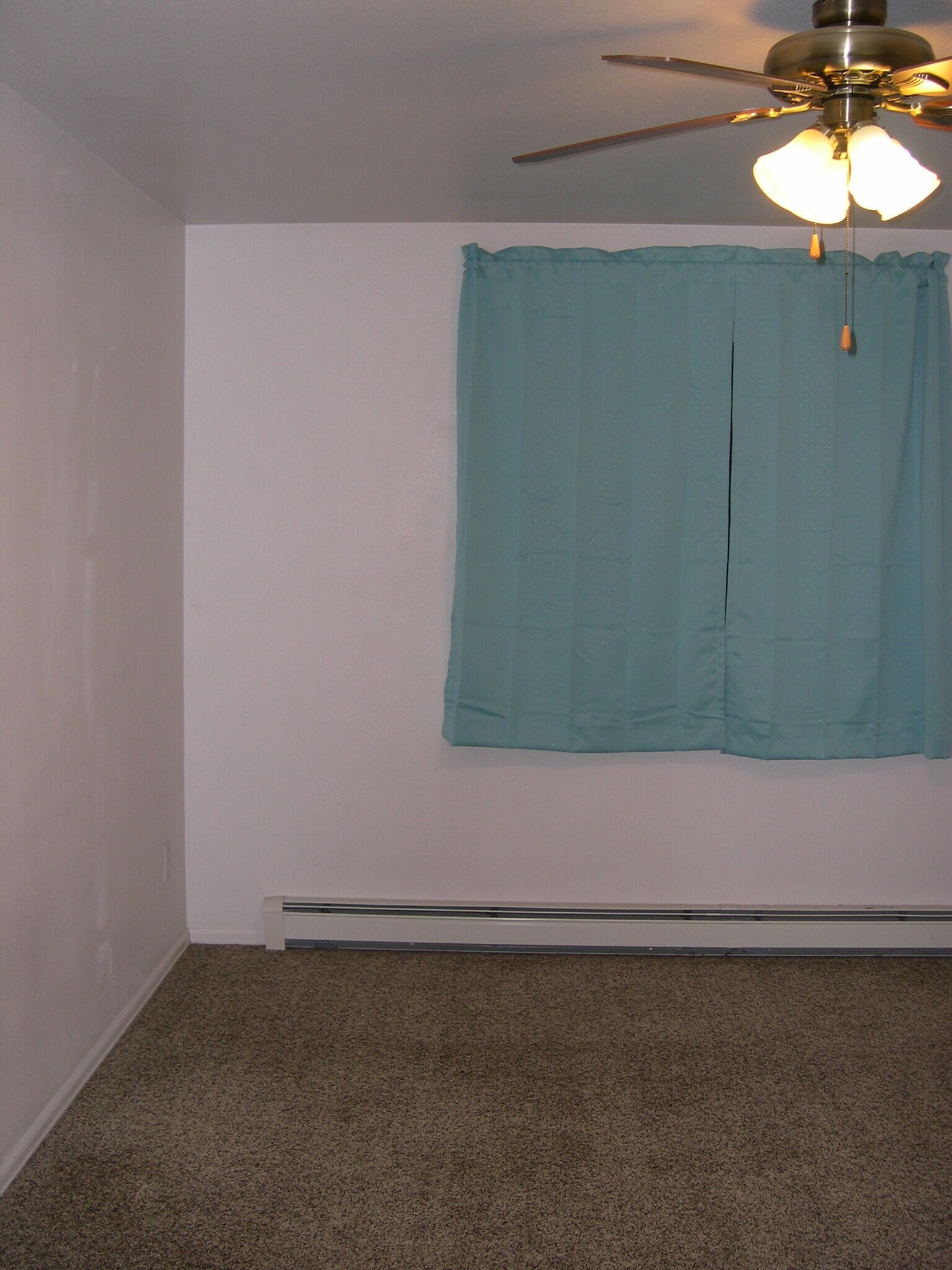 Building Photo - 461 N Sun Ct