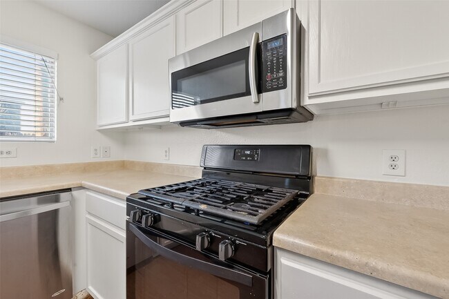 Building Photo - 854 Darbydale Crossing Ln