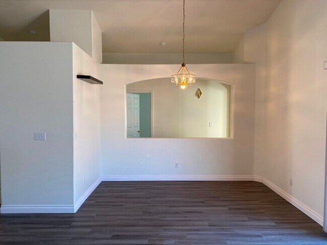 Building Photo - 8029 Sierra Largo Dr