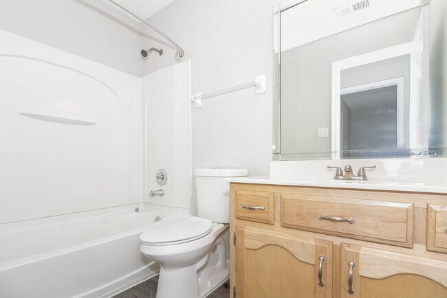 Building Photo - 8471 Cross Point Dr