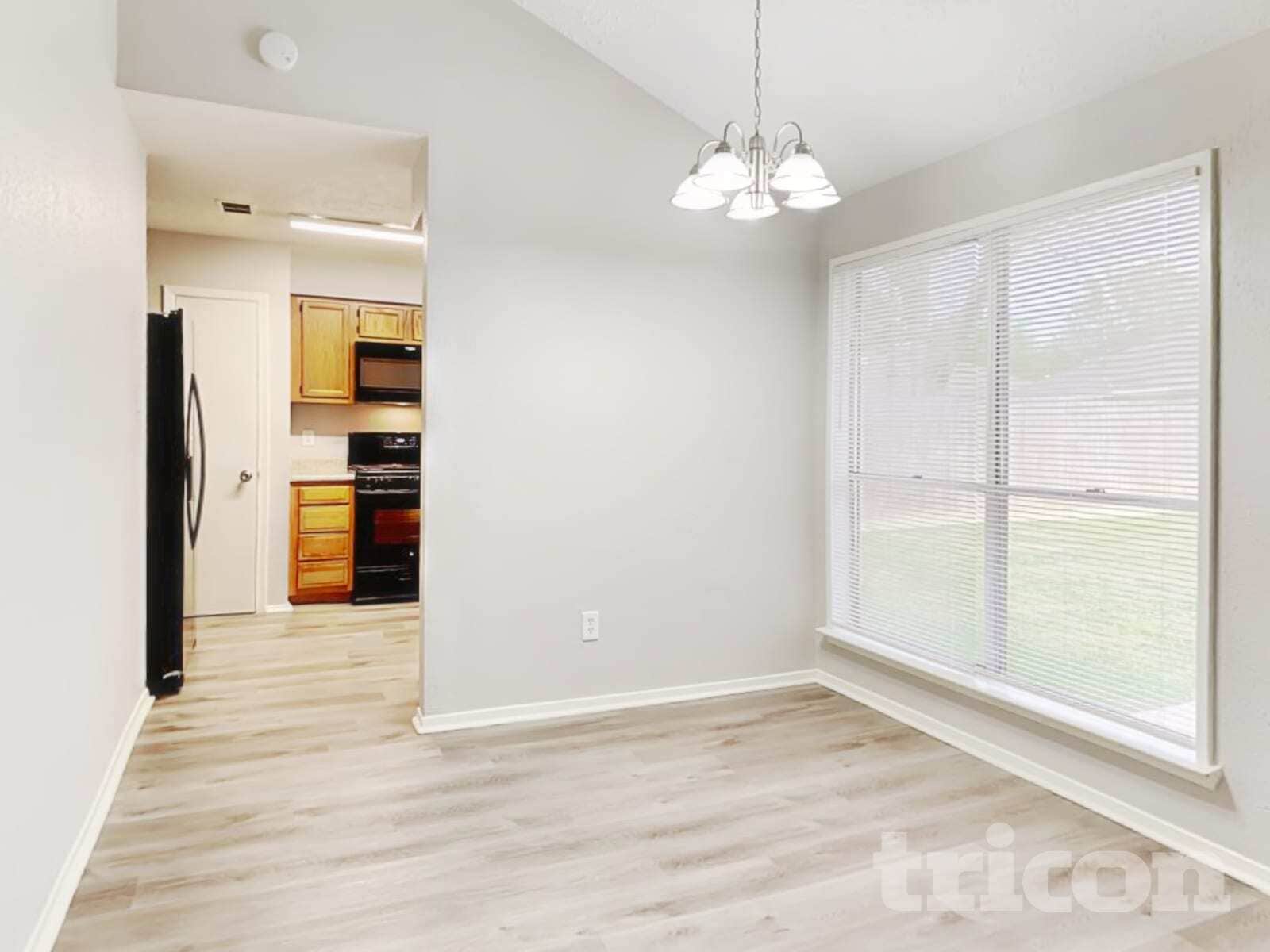 Building Photo - 7822 Breda Dr