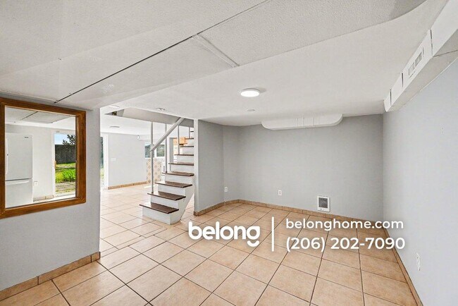 Building Photo - 14630 3rd Ave SW