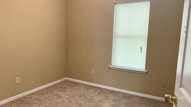 Building Photo - 12500 Brookglade Cir