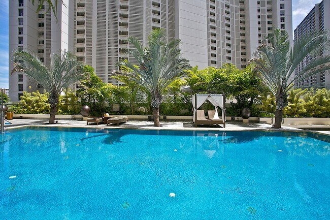 Building Photo - Allure Waikiki - 2 bedroom, 2 bath with 1 ...