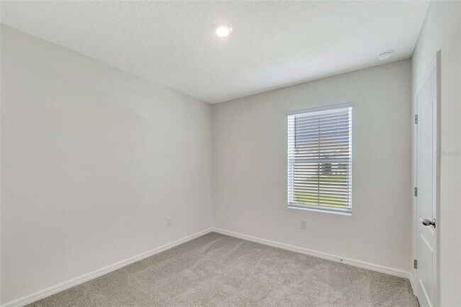 Building Photo - 5879 Galloping Dr