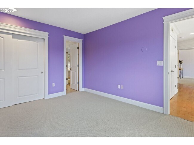 Building Photo - Bright & Beautiful Forest Heights Home with Gourmet Kitchen, Bonus Space & Private Cul-de-Sac Set...