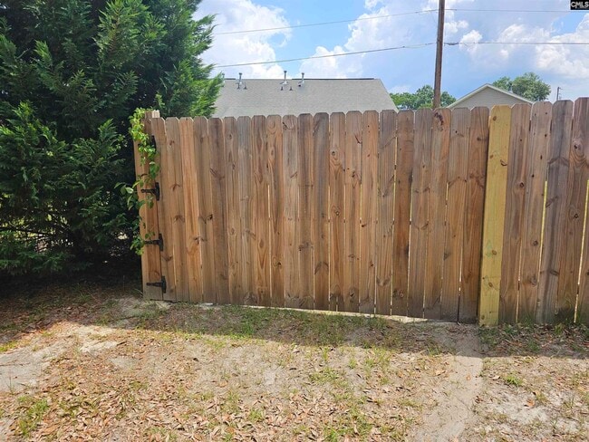 Building Photo - 10 Cinda Leigh Ct