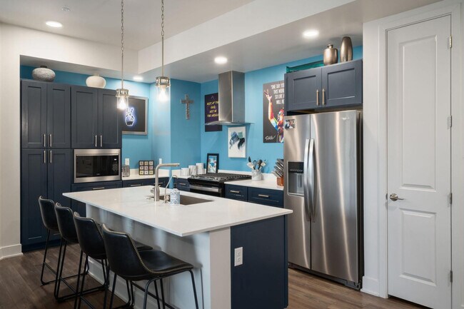 Building Photo - 3131 N Central Ave