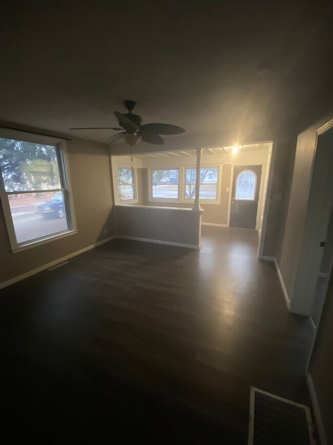 Building Photo - 2228 N Concord Ave