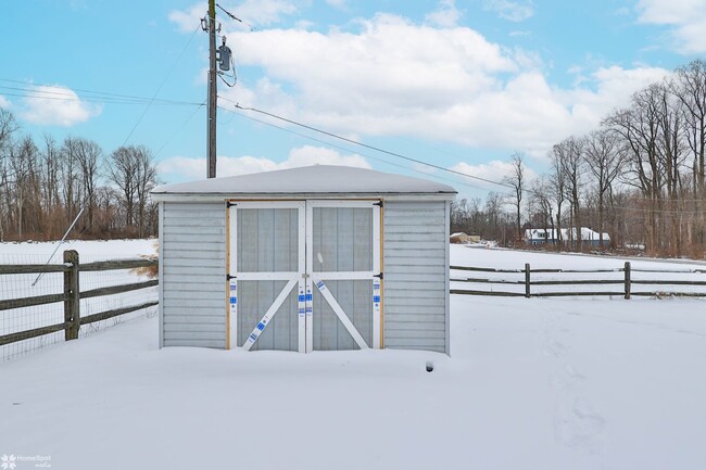 Building Photo - Charming Newly Renovated Ranch-Style Home ...