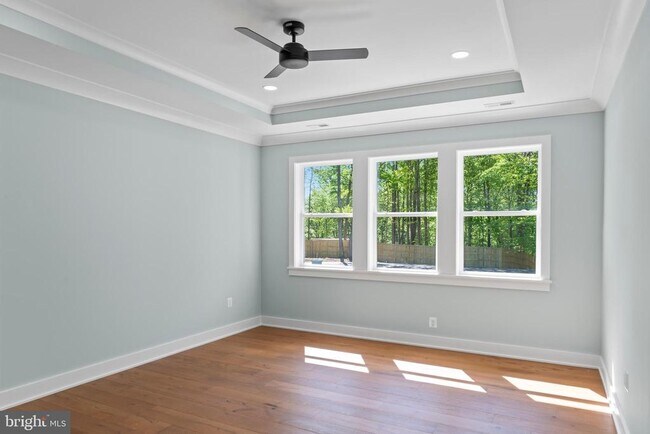 Building Photo - 11550 Henderson Rd