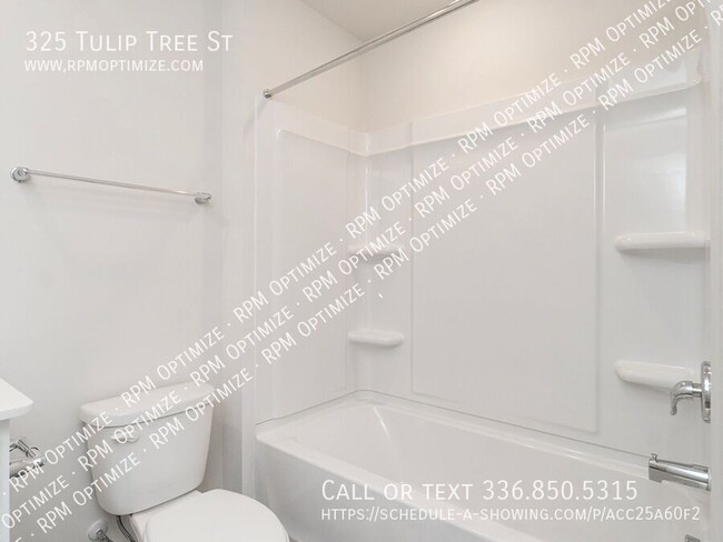 Building Photo - 325 Tulip tree St