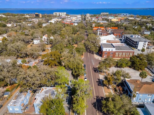 Building Photo - The Travis on Park