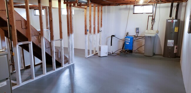 Building Photo - 8301 Reservoir Rd